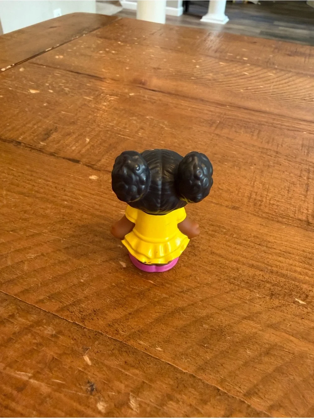 Fisher Price Little People Tessa yellow dress  as is